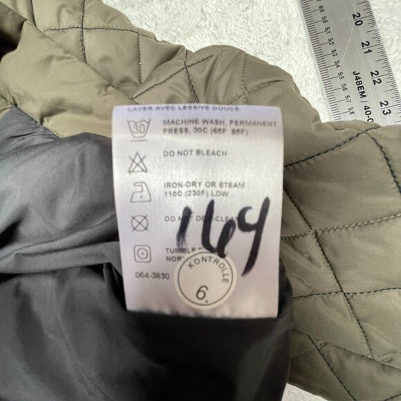 Bogner Quilted Bomber Ski Jacket Women's Size US 40 Green High Neck Zip Pockets - Picture 5 of 9